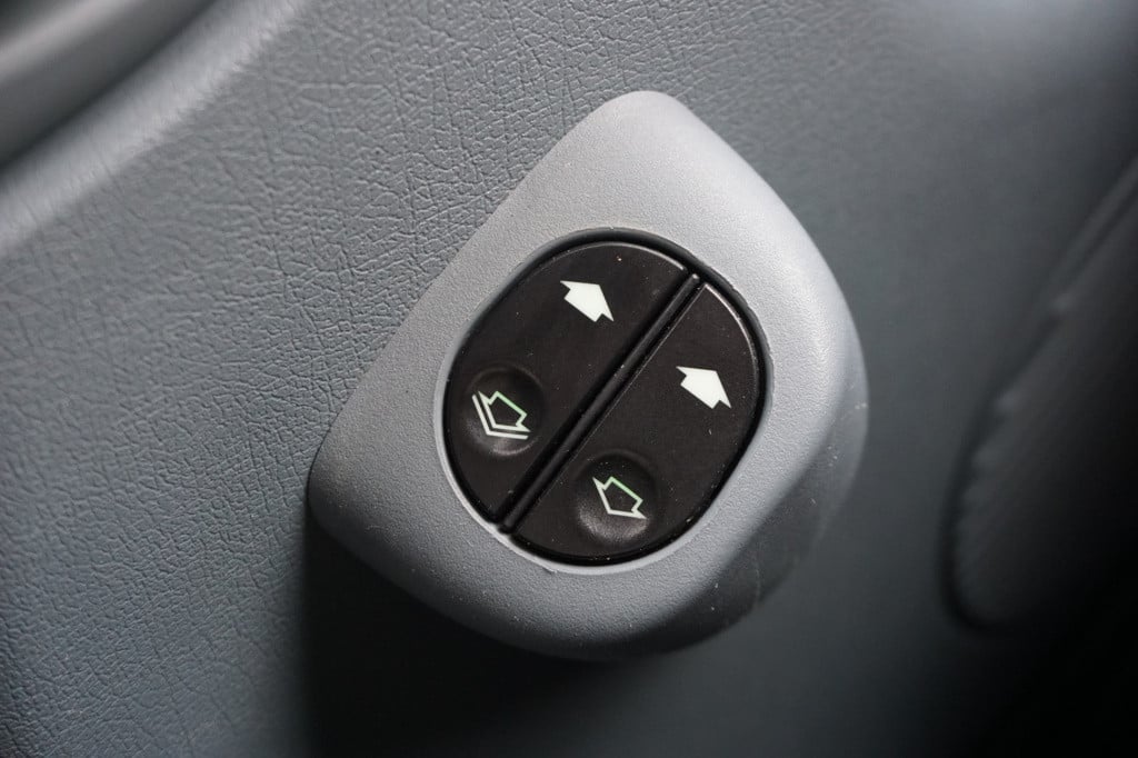 Ford Onbekend transit kombi 300s 2.2 tdci ambiente - hefdak - 9persoons / a