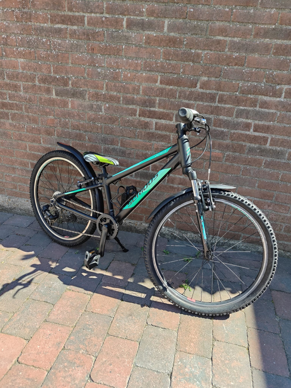 Serious rockville 24 inch mountainbike 7 versnellingen