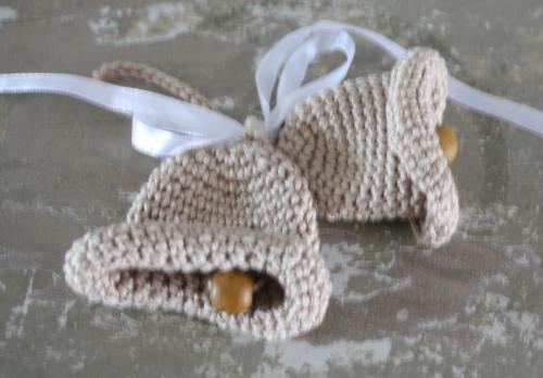 Gebreide kerstbelen beige