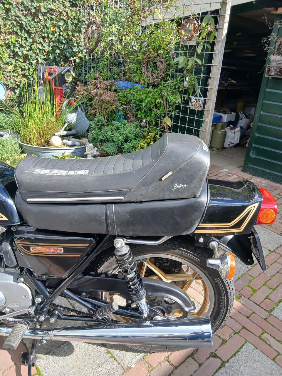 Suzuki gs 550