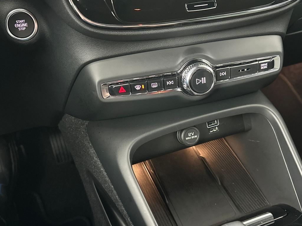 Volvo XC40 t5 262pk recharge plus dark| adap.cruise| camera| keyless| dab+