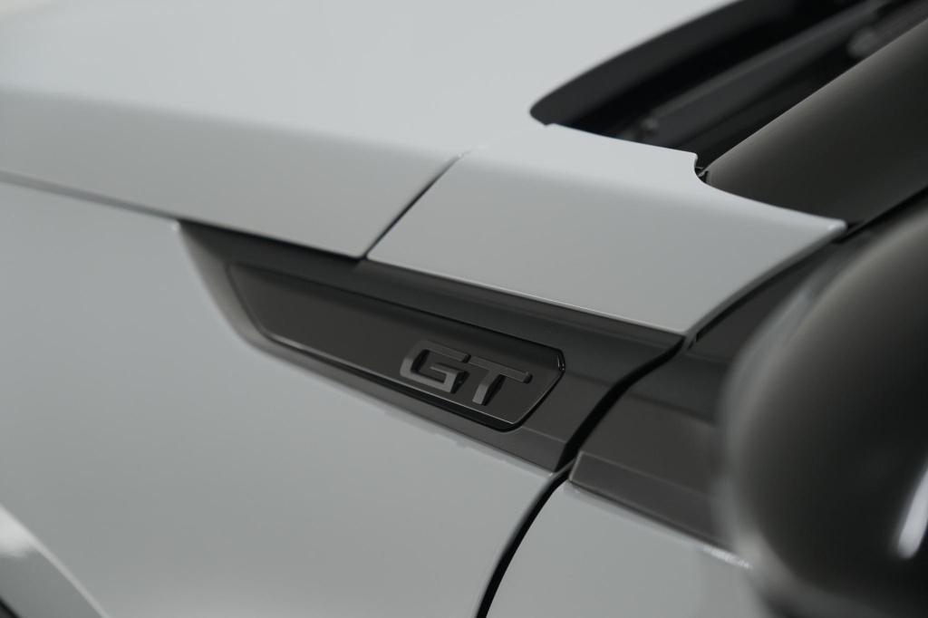 Peugeot 2008 puretech 130 eat8 gt | 360 camera | stoelmassage | adaptieve c