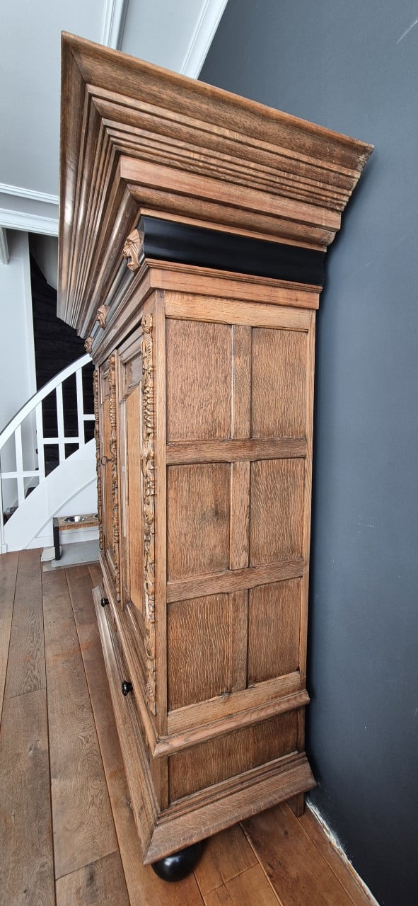 Mooie oude kast.