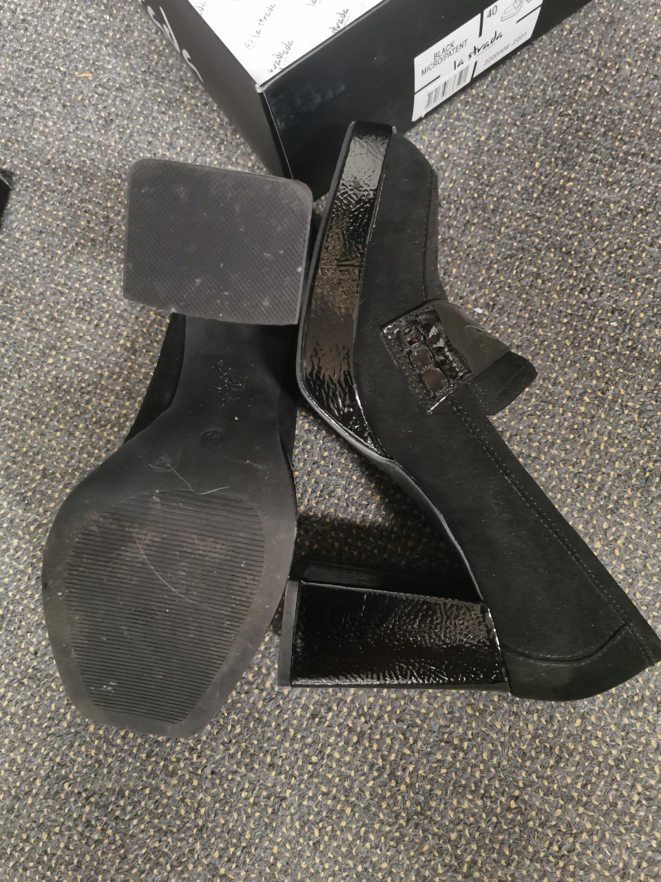 Nieuwe schoenen van La Strada - 40
