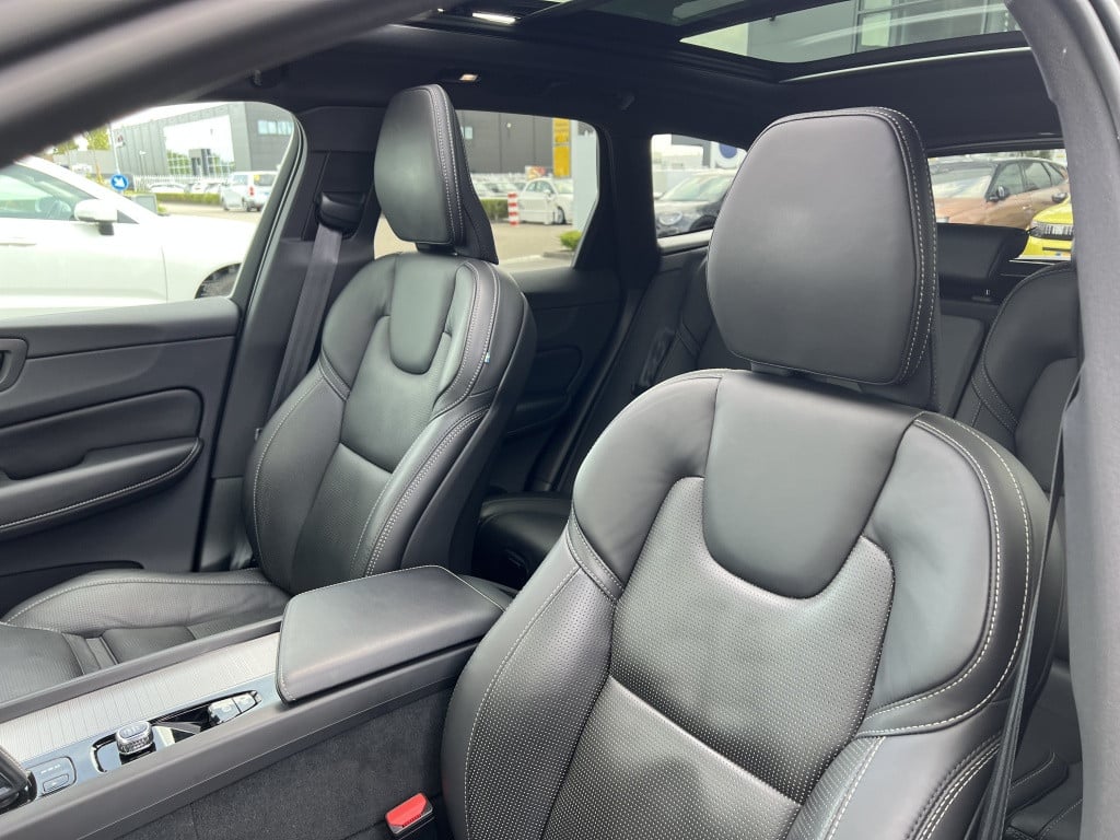 Volvo XC60 t8 455pk recharge ultra dark r-design| full options !
