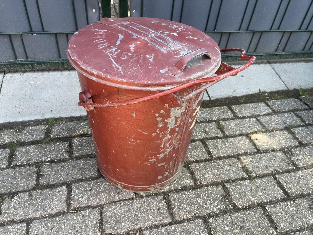 3 Vuilnisemmers staal verzinkt