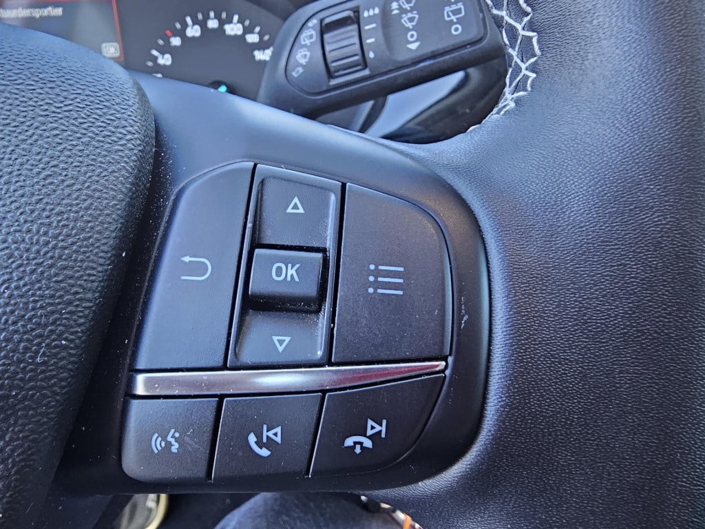 Ford Fiesta 1.0 ecoboost hybrid titanium
