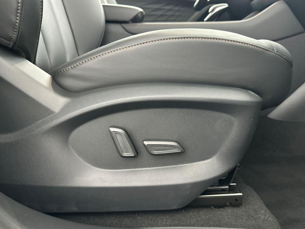 MG Hs mg phev 1.5 luxury madness deal edition