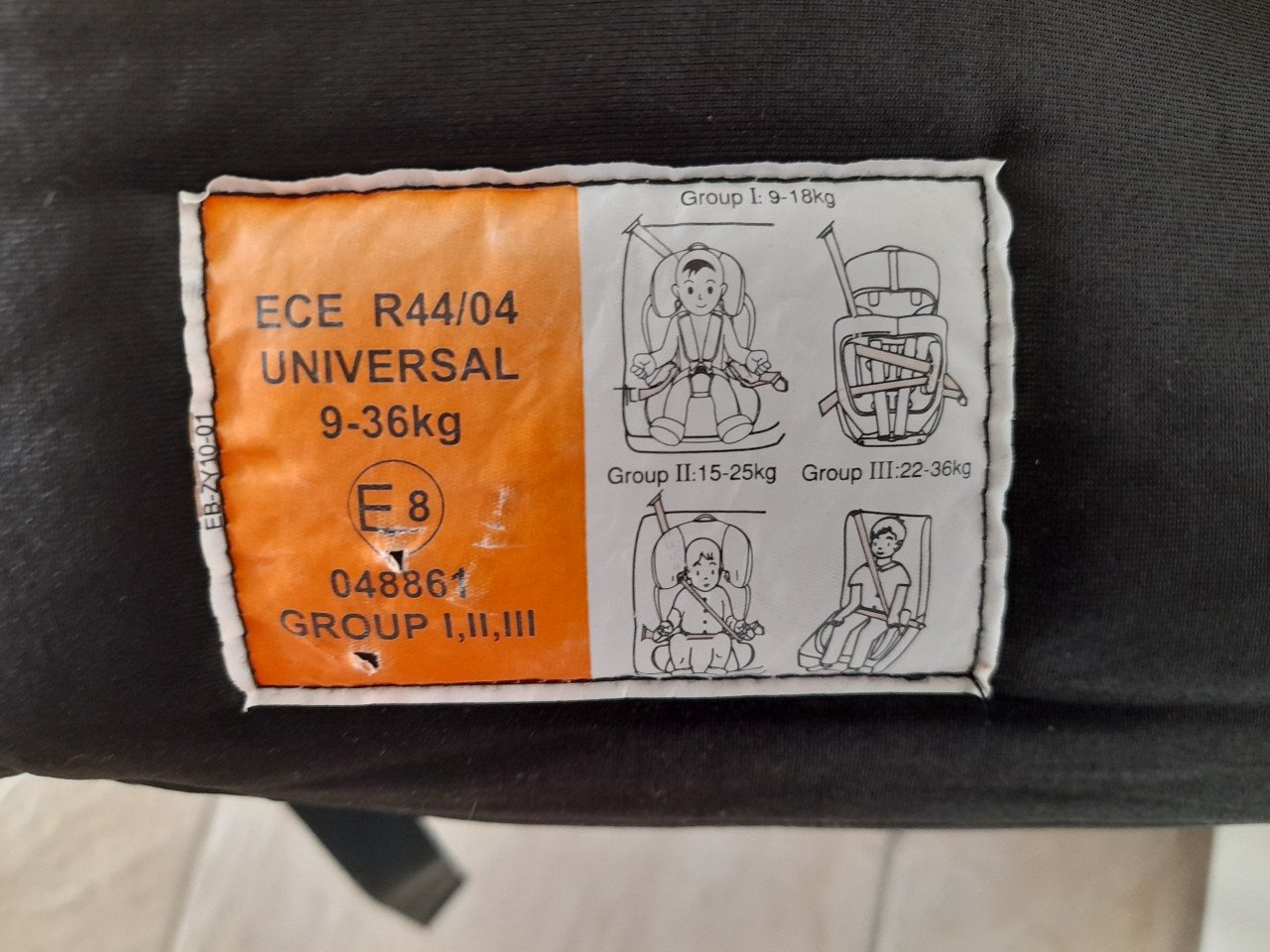 Titaniumbaby autostoel  9 / 36 kg (in goede staat )
