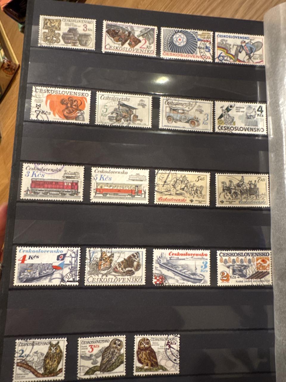 Complete postzegelverzameling – 4 albums – Wereldwijd & thematisch