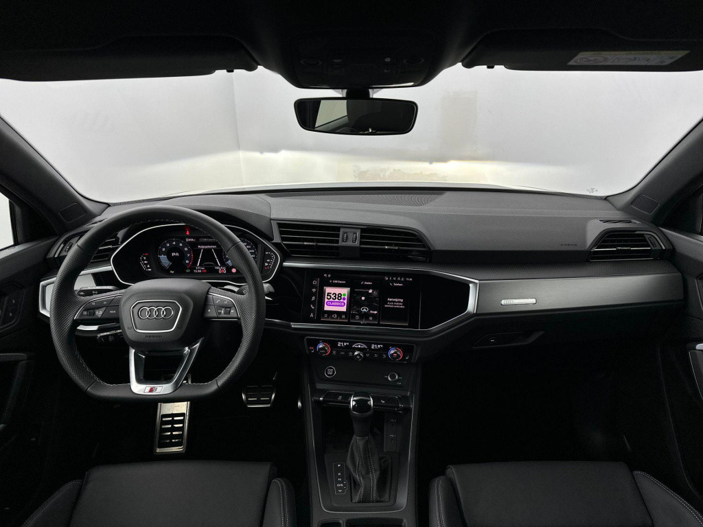 Audi Q3 s edition competition 35 tfsi 110 kw / 150 pk hatc