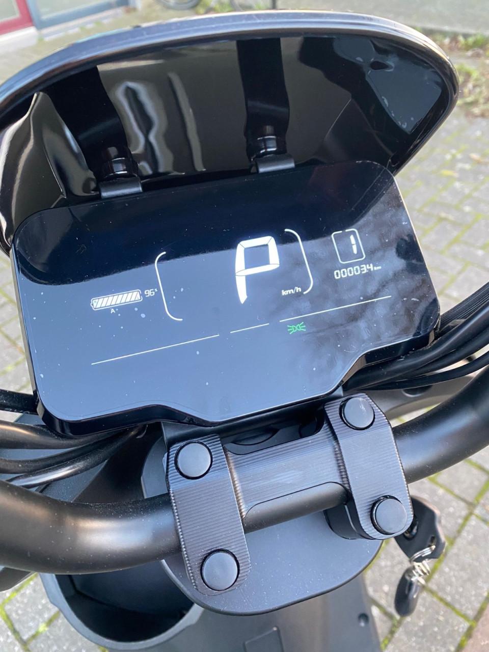 IVA E-Go snorscooter - Zo goed als nieuw, slechts 3 km!