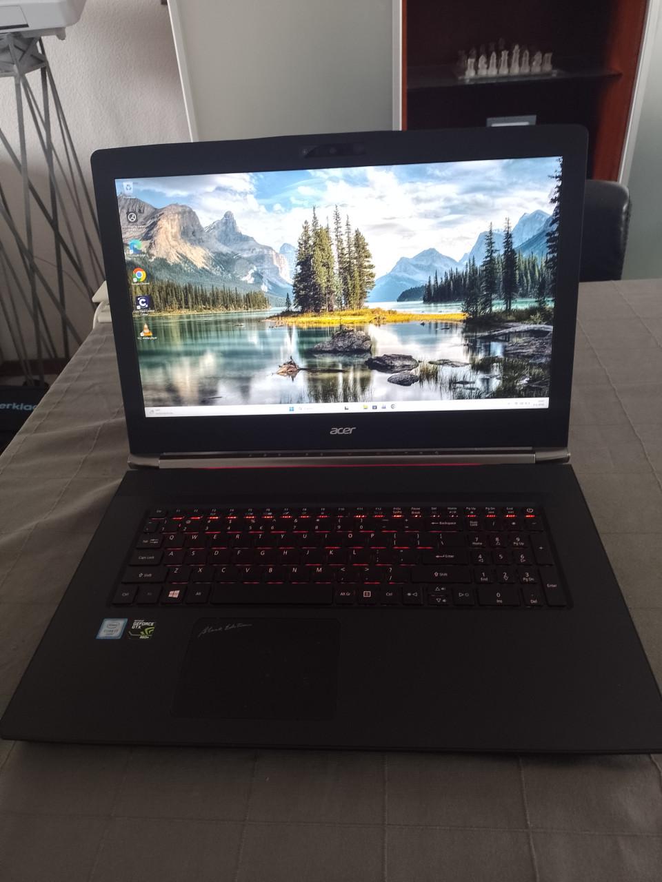 Acer V-Nitro-17,3inch Full HD-i7-SSD-W11-Office2019-Bluetooth-Nieuwe Accu