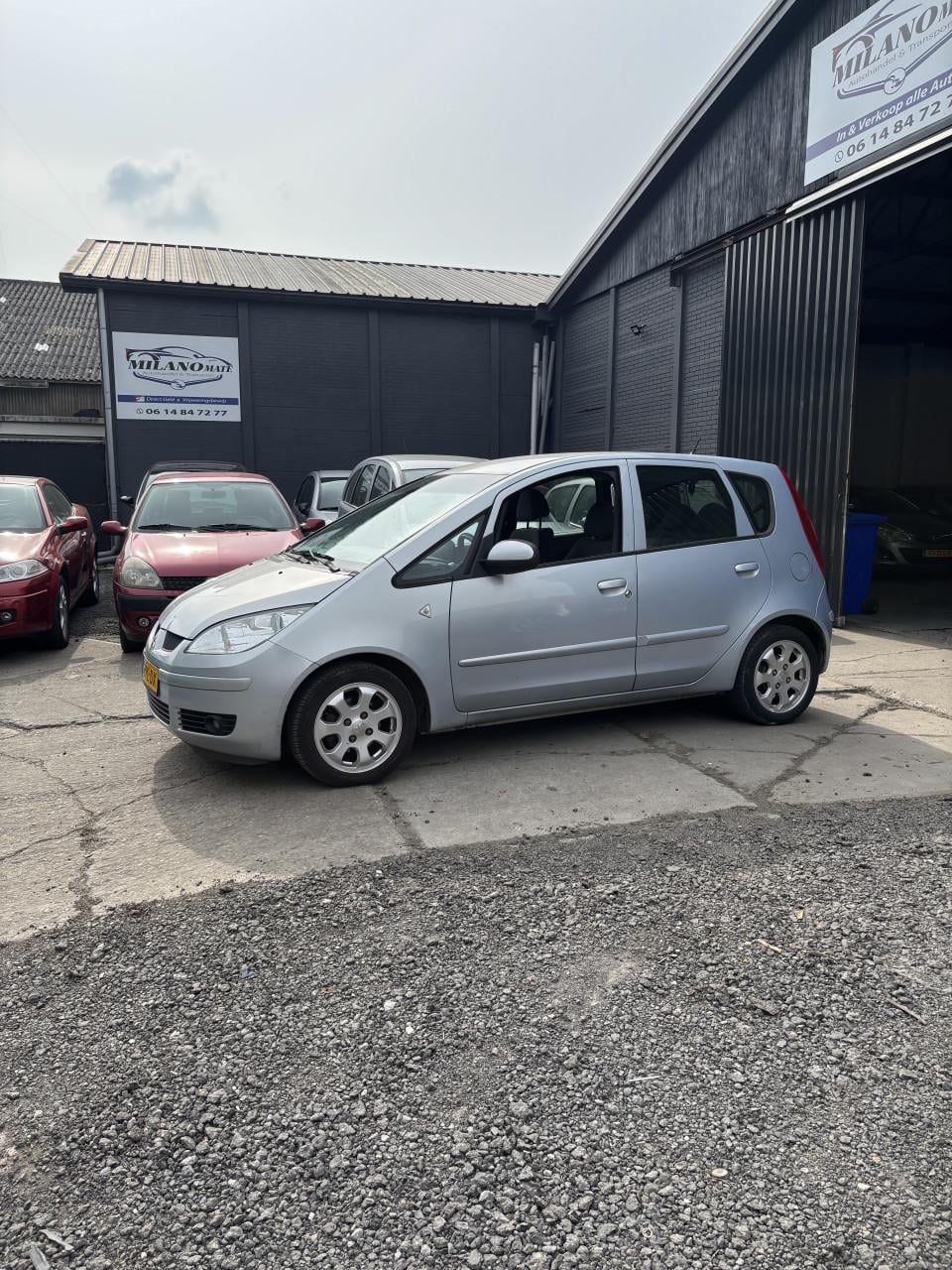 Mitsubishi colt jaar apk