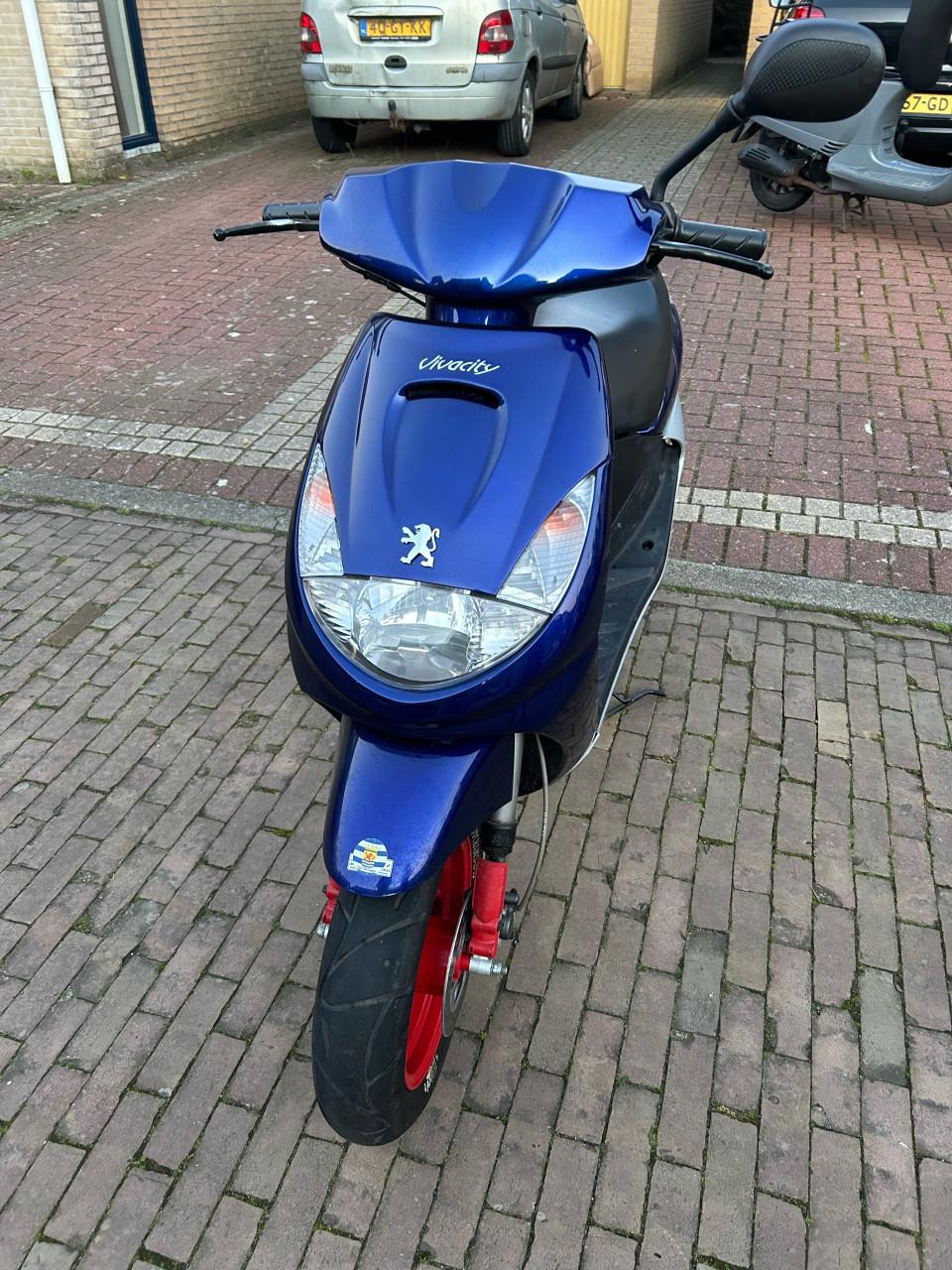 Scooter peugot vivacity
