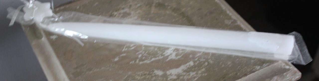 Nieuwe witte kaars
