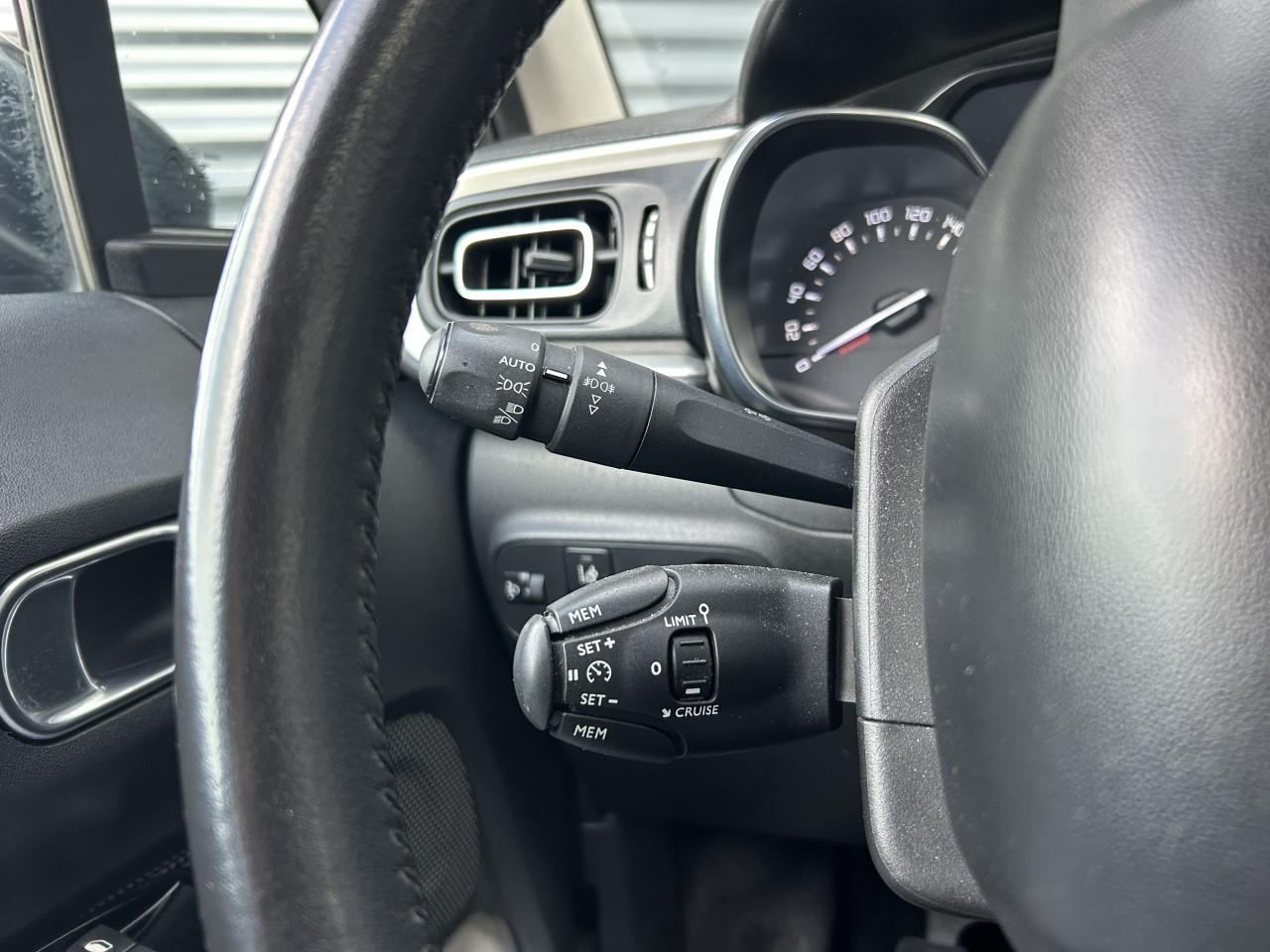 Citroen C3 1.2 PureTech Shine|CARPLAY|APK|CAMERA|CRUISE CONTR