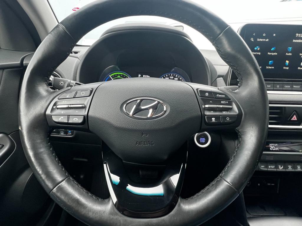 Hyundai Kona 1.6 gdi hev premium two tone, leer, camera, head up display en