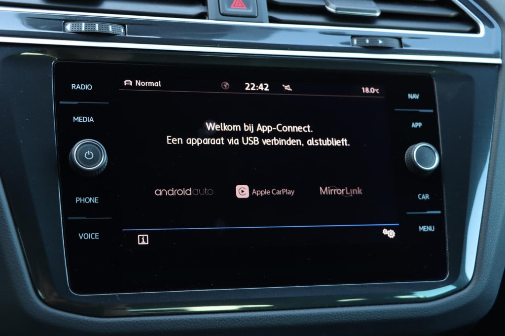 Volkswagen Tiguan 1.5 tsi comfortline business r-line 150pk dsg7