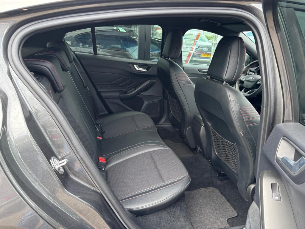 Ford Focus 1.0 ecoboost 125pk 5-deurs st line