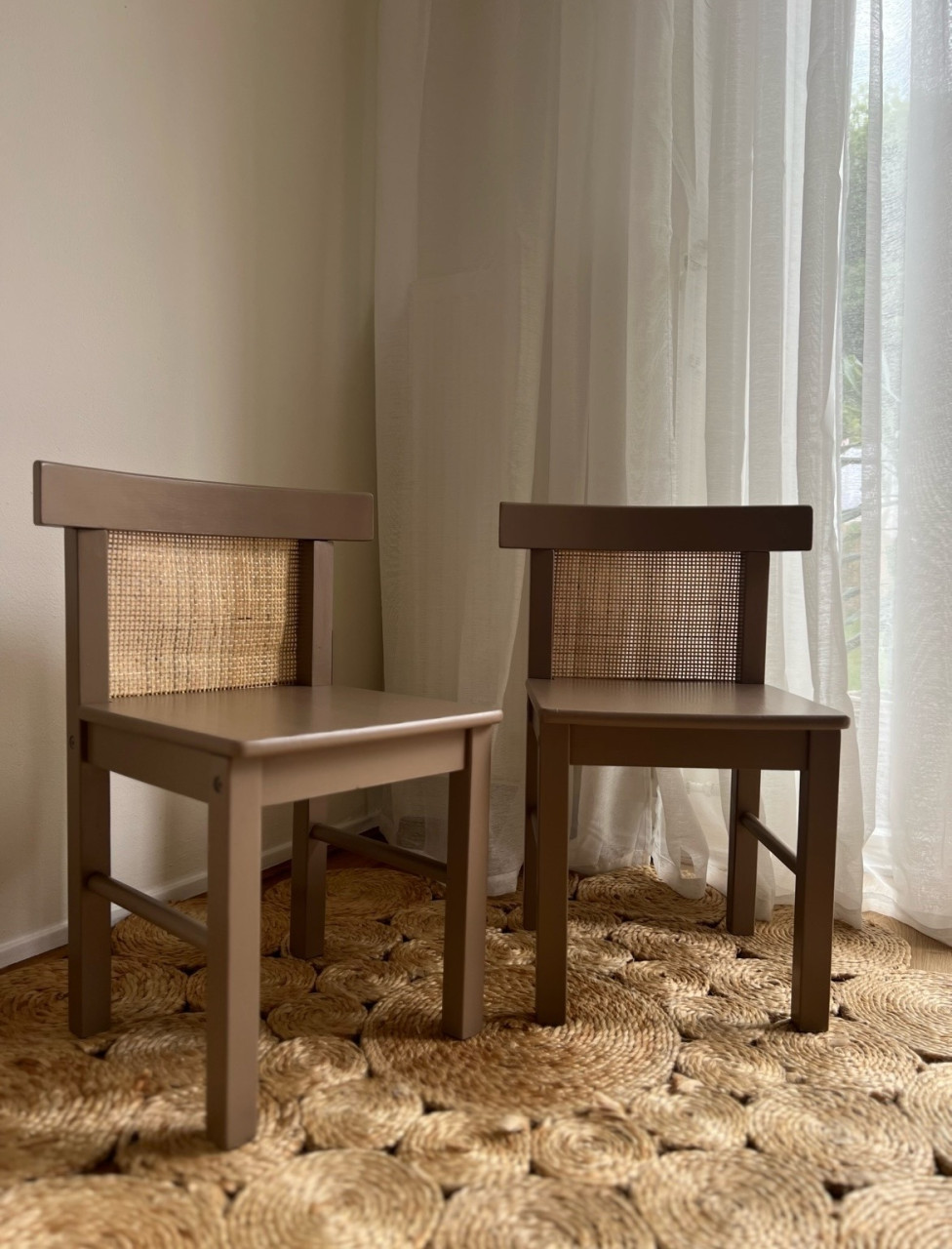 Set van 2 kindersstoeltjes – gerestyled
