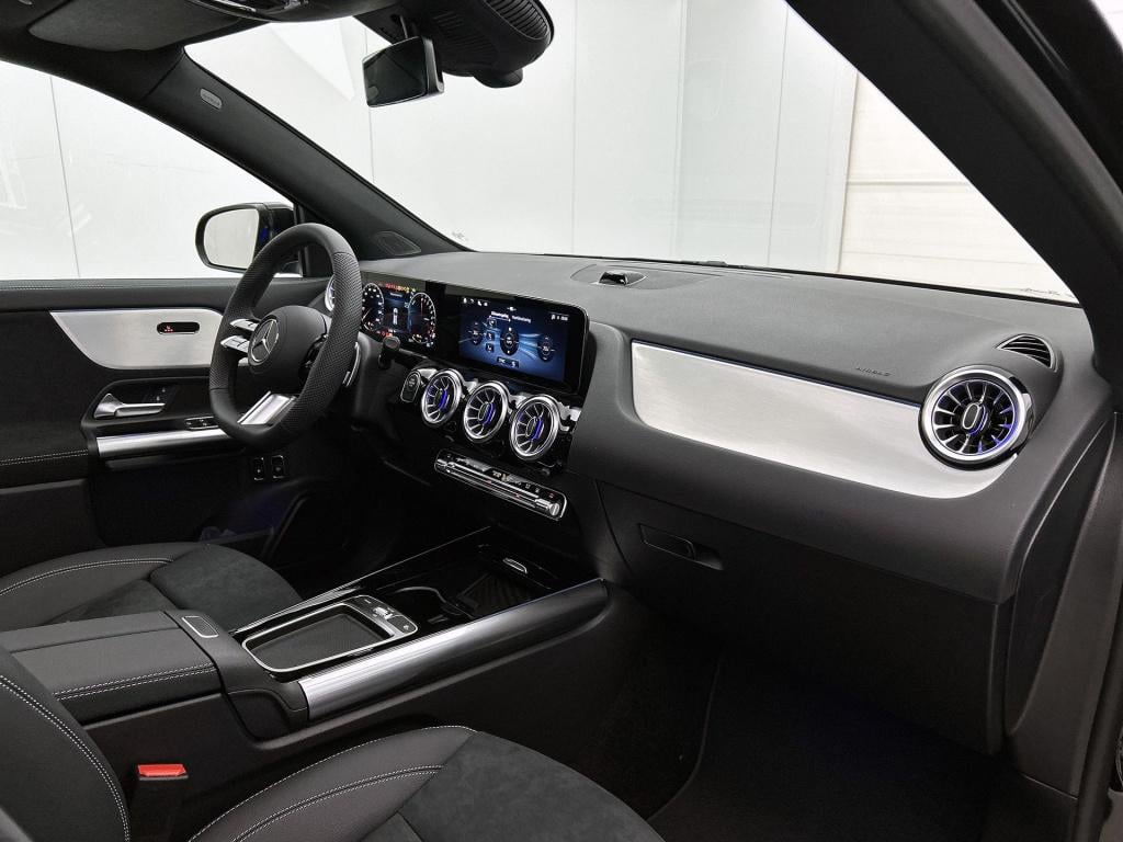 Mercedes-Benz Gla-klasse 250 e 140 year edition | plus pakket | parkeerpakk