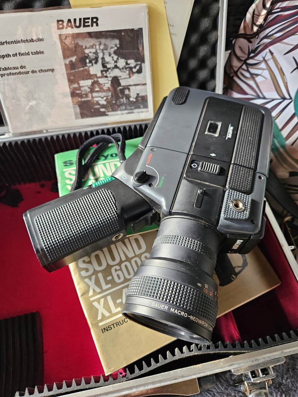Vintage Design Bauer S 209 XL Super 8 Filmcamera met accessoires...