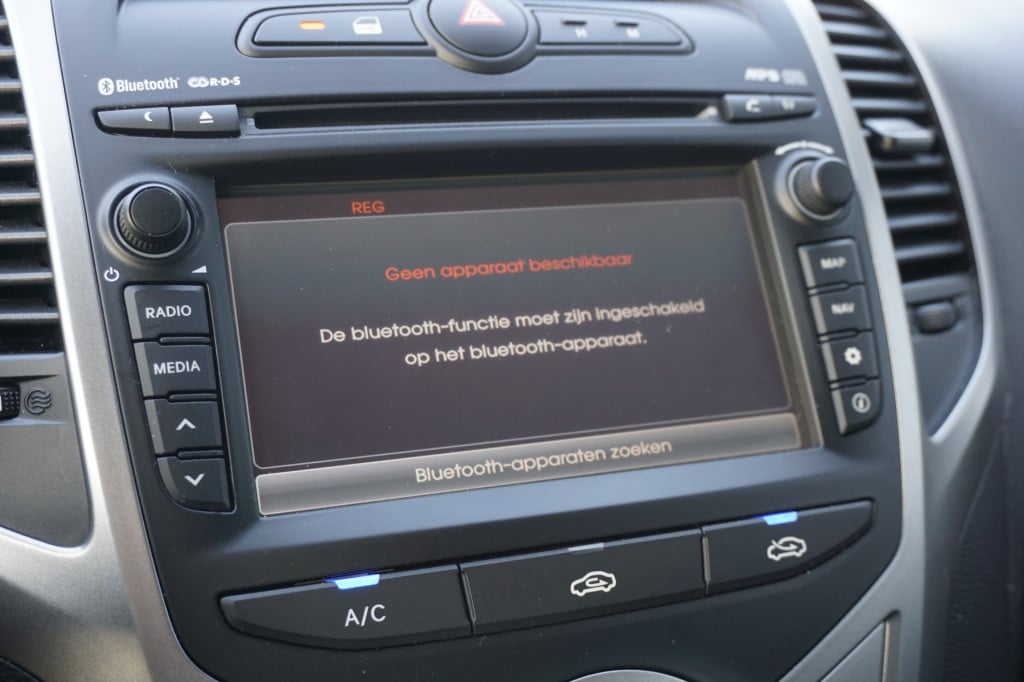 Hyundai Ix20 1.4i i-magine airco / navi / camera / cruise / trekhaak / park
