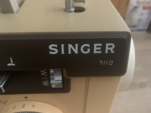 Te koop singer naaimachine