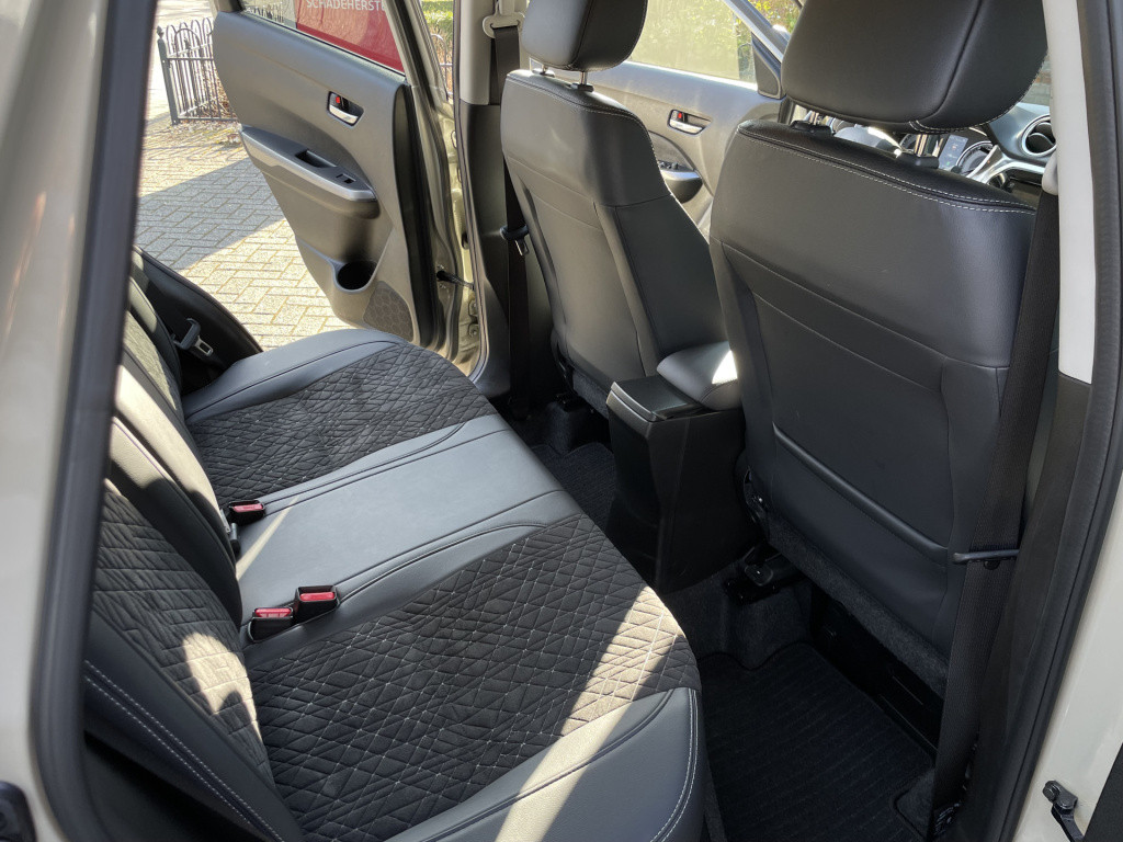 Suzuki Vitara automaat 1.5 hybrid style/ panoramadak