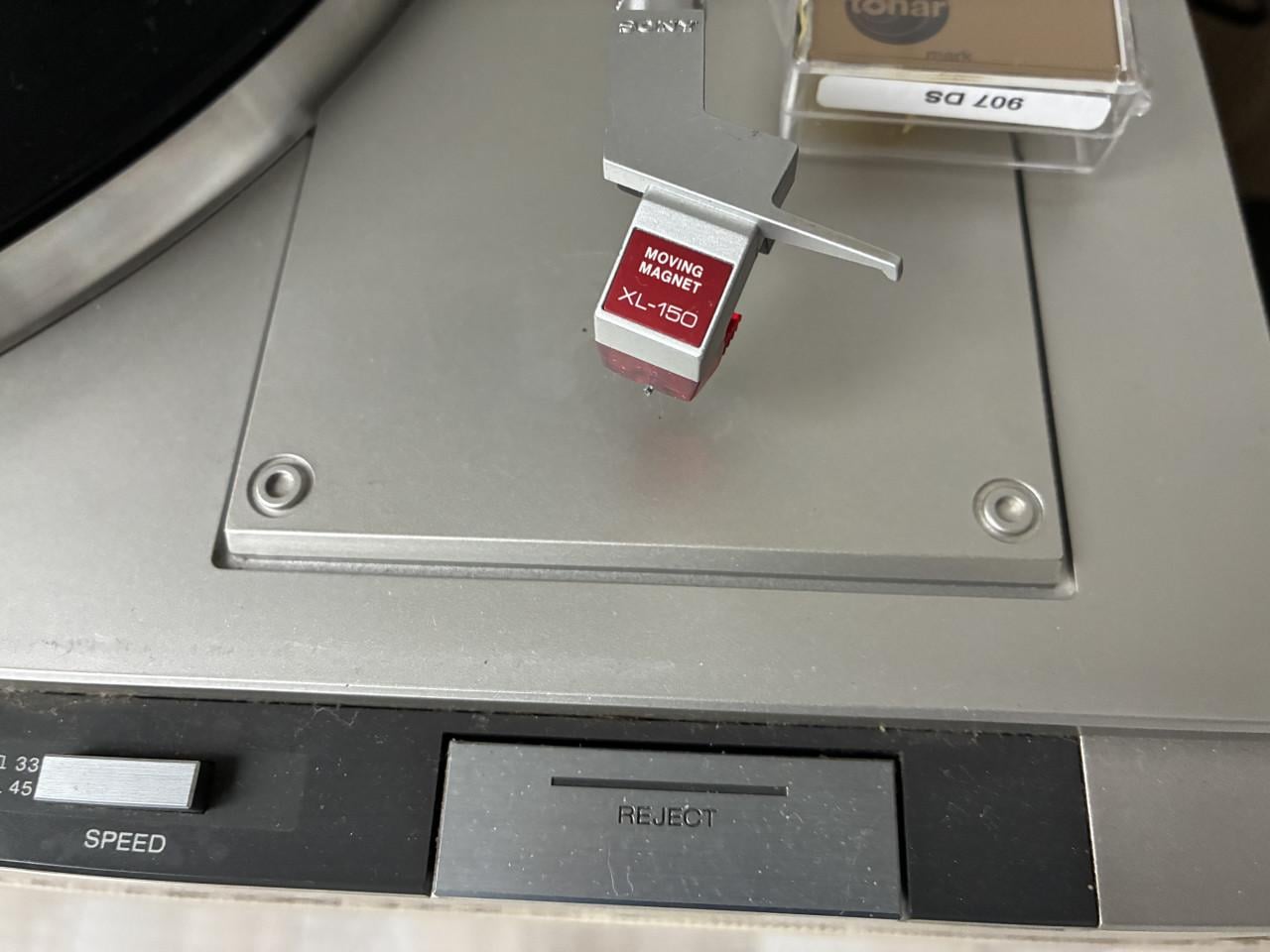 Sony PS LX22 platenspeler + Sony boxen