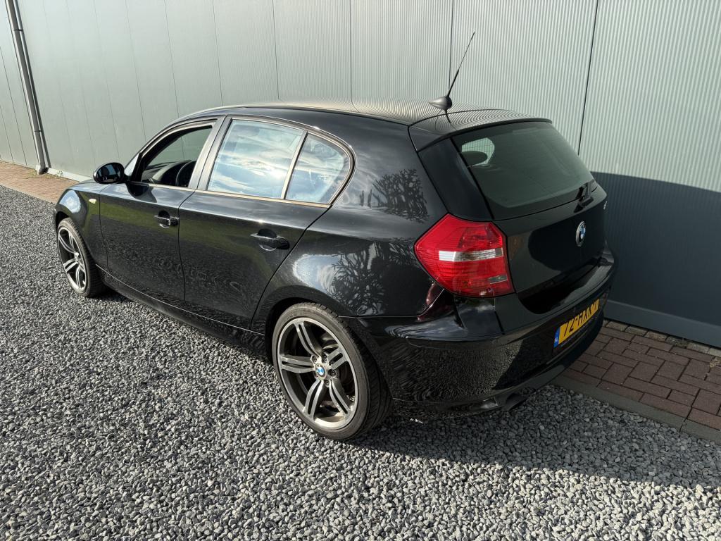 BMW 1 Serie 118i high executive 5-drs