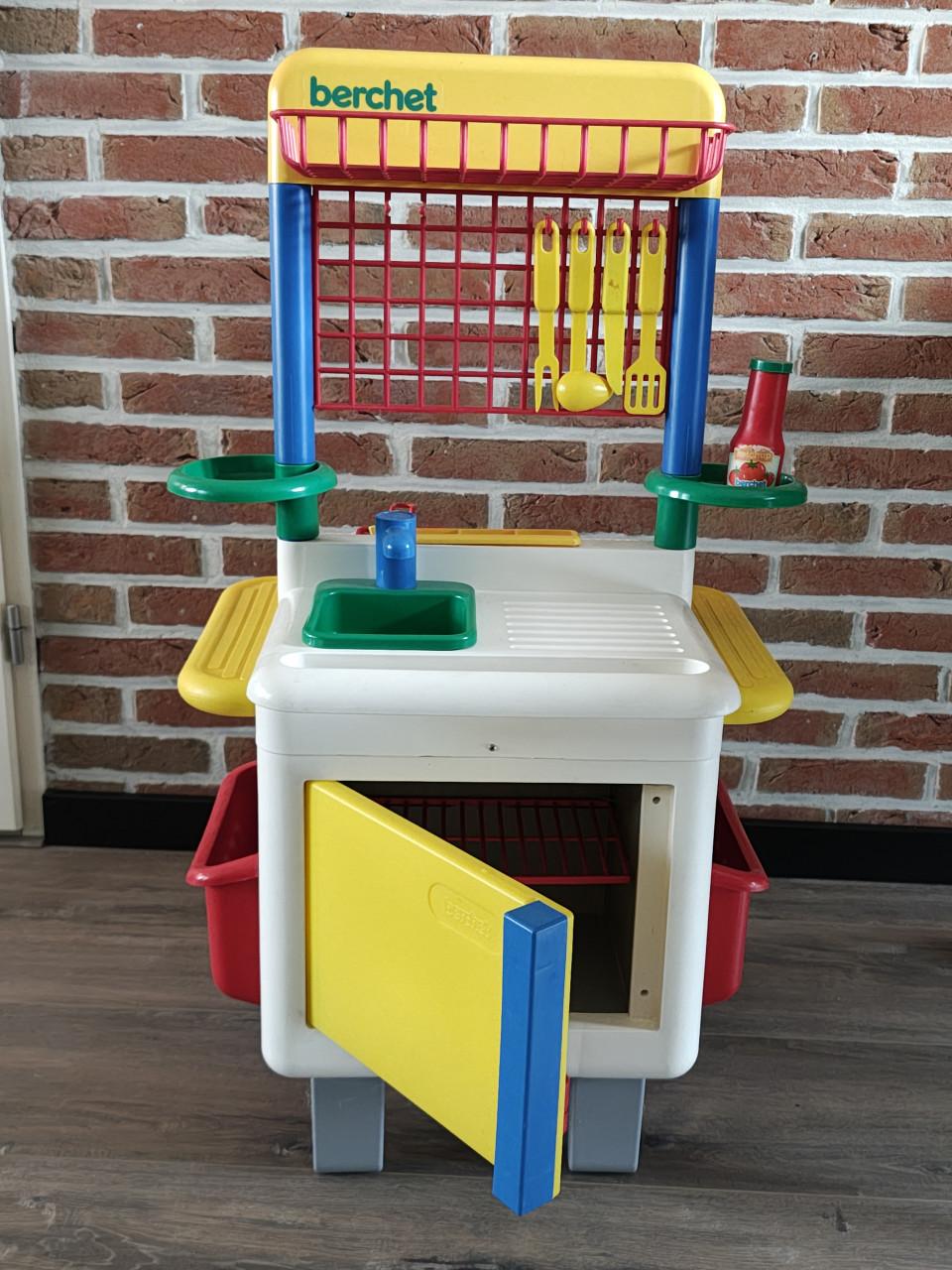 Berchet speelkeuken met toebehoor