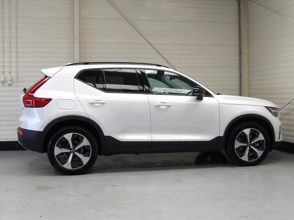 Volvo XC40 b4 197pk mild hybrid aut plus dark