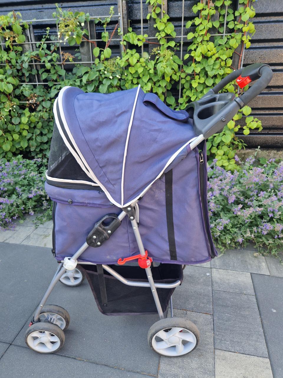 Honden wandelwagen