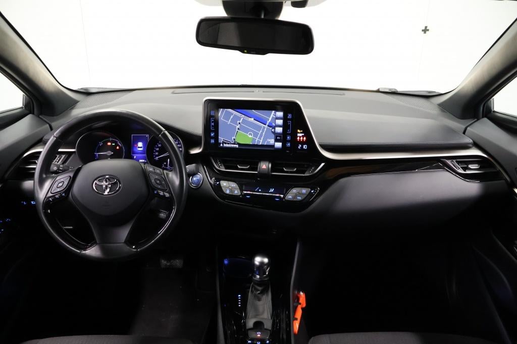 Toyota C-hr 1.8 hybrid dynamic