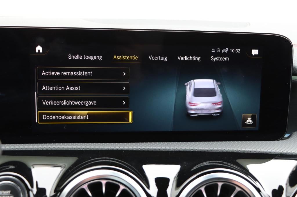 Mercedes-Benz Cla 200 amg line 163pk