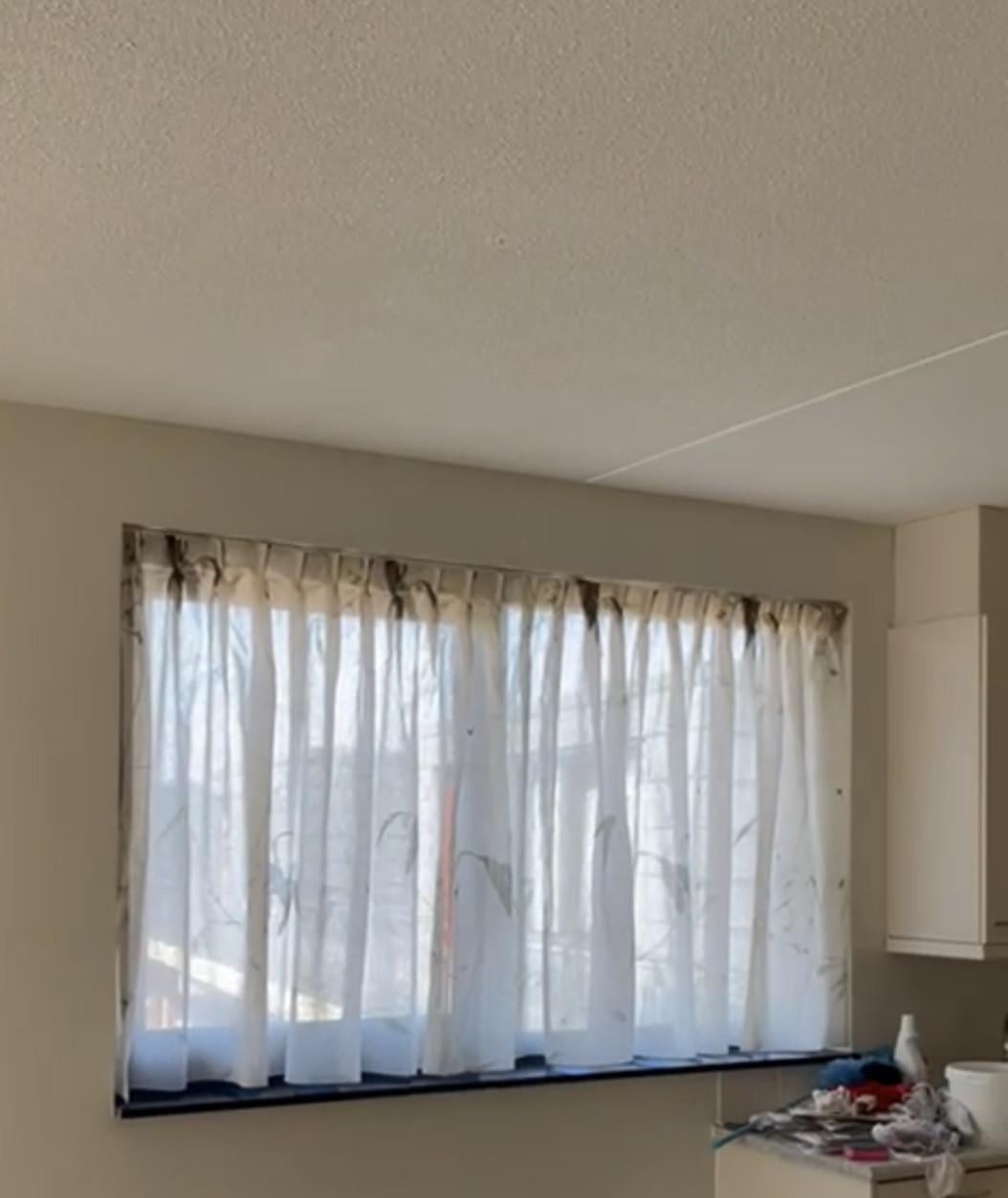 In between gordijnen