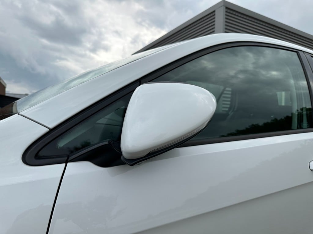 Volkswagen Golf 1.5 tsi comfortline business dsg pdc navi carplay