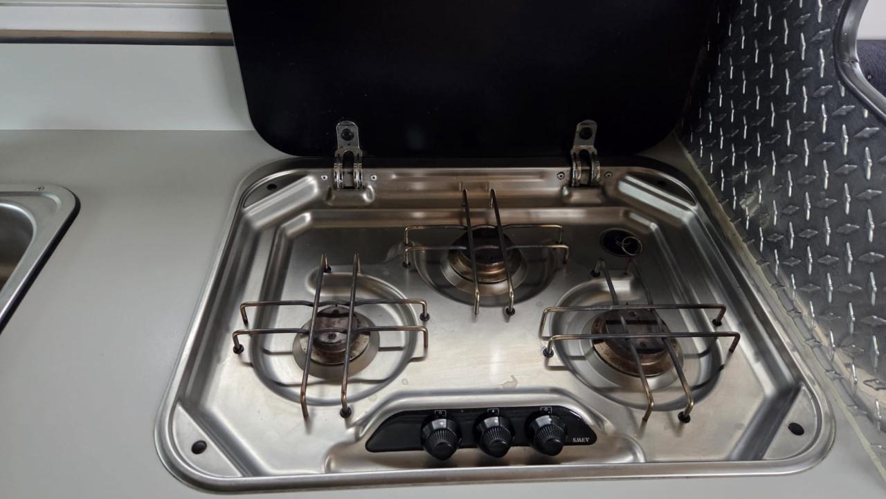 Peugeot Boxer buscamper 5.4m