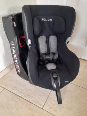 Autostoel Maxi - cosi  Axiss  (DRAAIBAAR) 9 / 18 kg ( in goede nette staat)