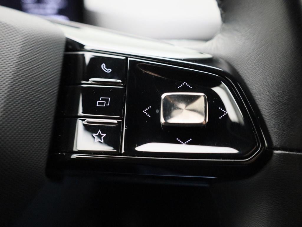 MG Mg4 long range 64kwh luxury | navi | led koplampen | 360 camera | stoelv