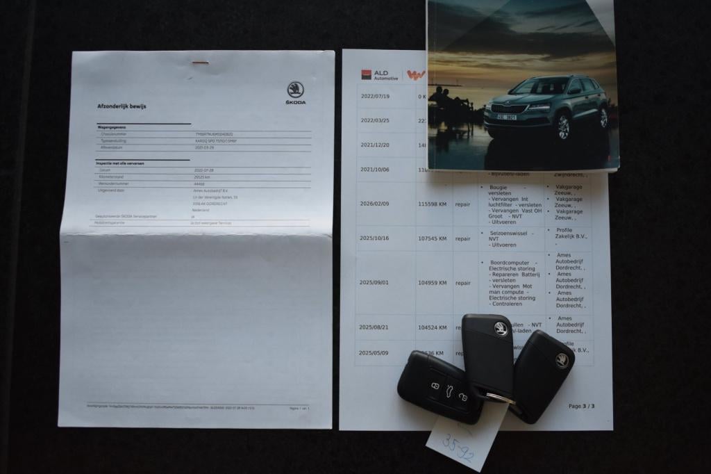 Skoda Karoq 1.5 tsi act sportline | camera | nap | stoelverwarming | apple 