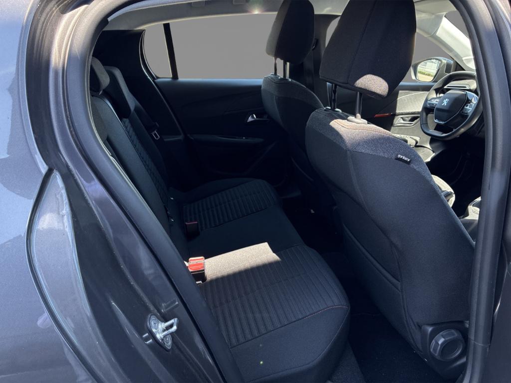 Peugeot 208 1.2 puretech active pack | lage km-stand | navigatie | airco