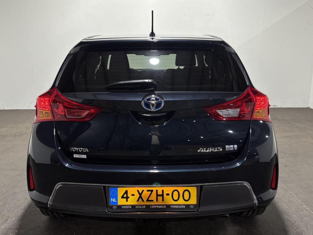 Toyota Auris 1.8 hybrid lease | panodak | navi | camera |