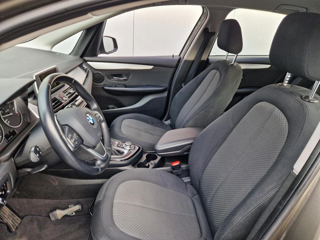 BMW 2-serie active tourer 218i essential