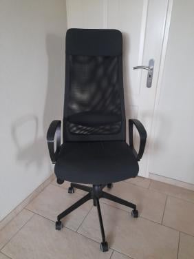 Bureaustoel (in goede nette staat )