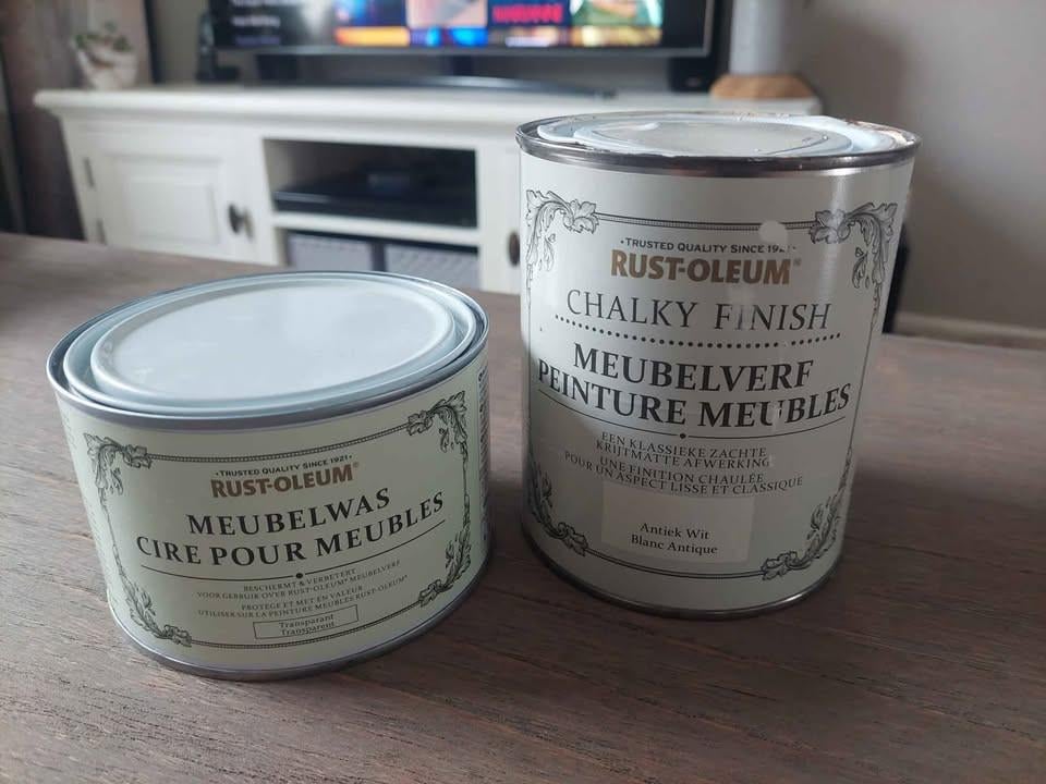 Landelijke meubelset in Antique witte krijtverf