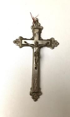Mooie gedetailleerde metalen brocante crucifix / kruisbeeld