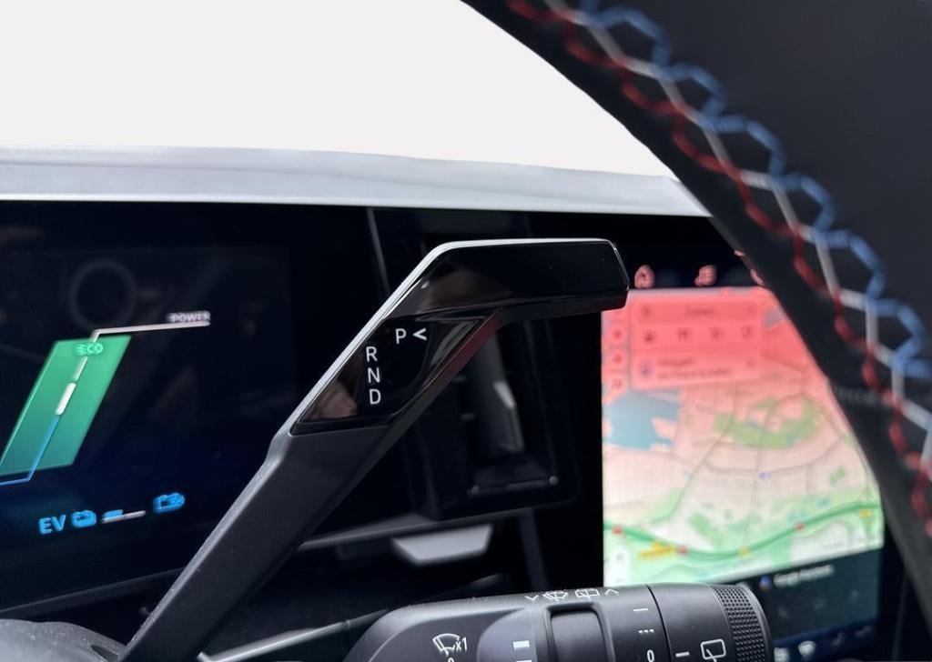 Renault Austral 1.2 e-tech full hybrid 200 iconic esprit alpine - panoramis